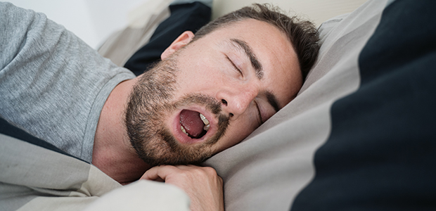 副鼻腔炎の治療で睡眠時無呼吸症候群が改善？2つの病気の関連とは | 横浜弘明寺呼吸器内科クリニック健康情報局